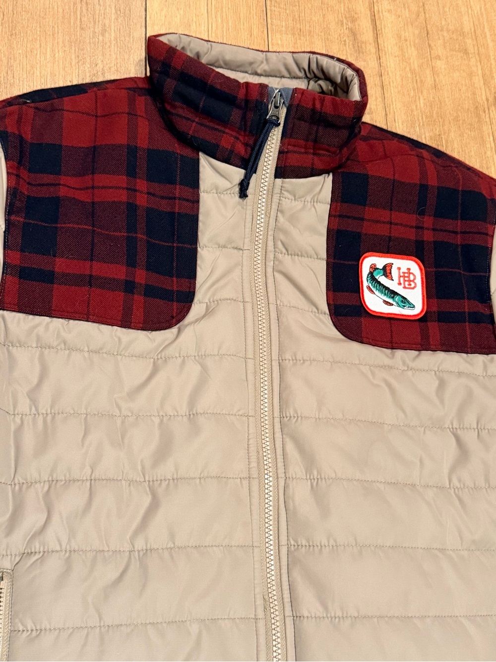 Howler Bros - RARE Men's Merlin Quilted Puffer Jacket, Red Plaid Yoke - MEDIUM - Picture 3 of 13